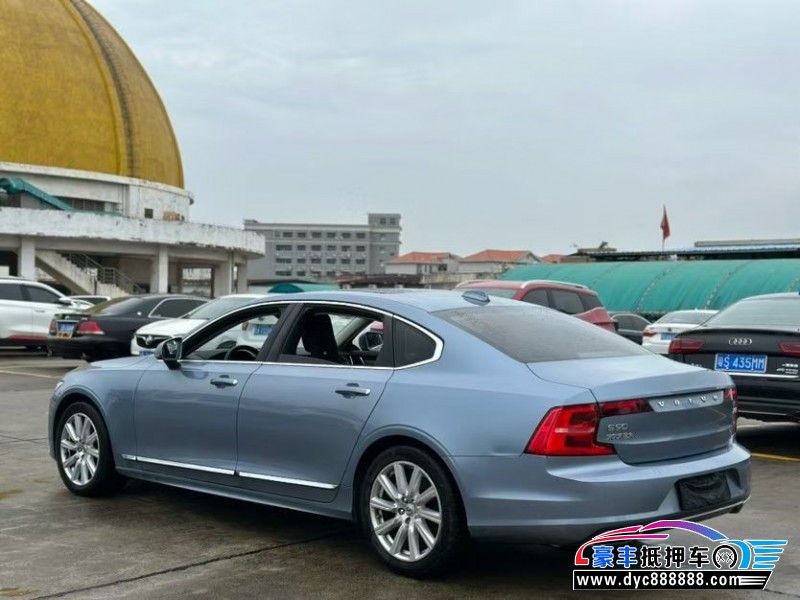 19年沃尔沃S90轿车抵押车出售