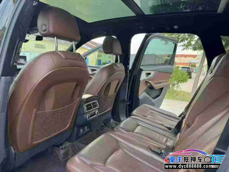 19年奥迪Q7轿车抵押车出售