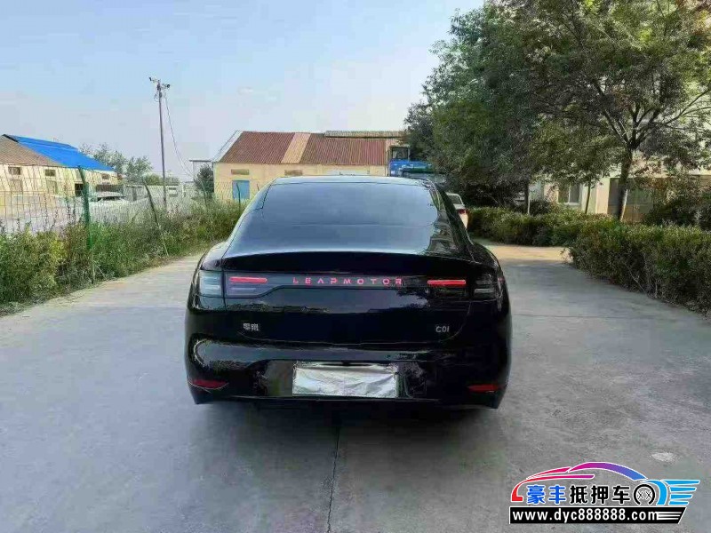 24年零跑c01轿车抵押车出售