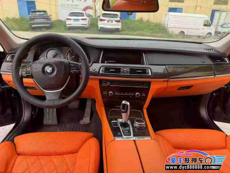 15年宝马7系轿车抵押车出售