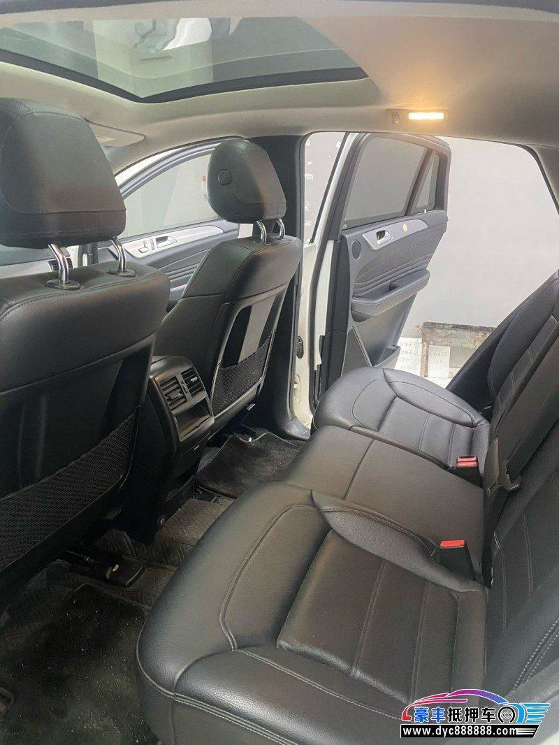 17年奔驰GLE轿车抵押车出售