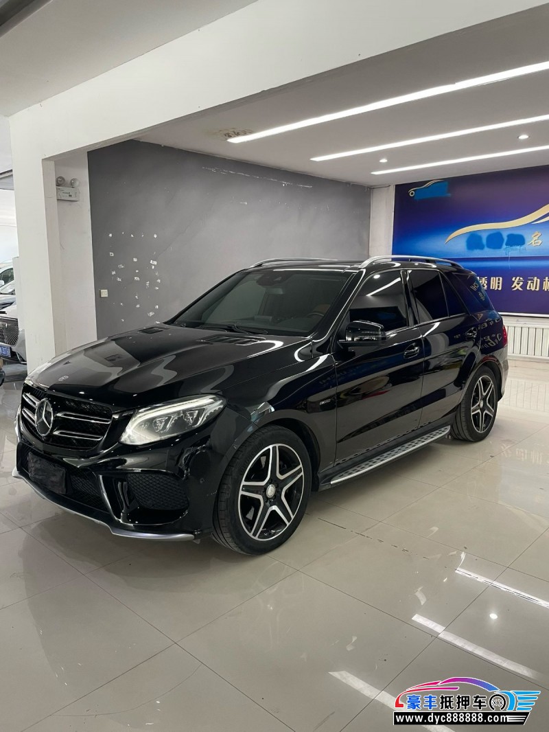 16年奔驰GLE轿车抵押车出售