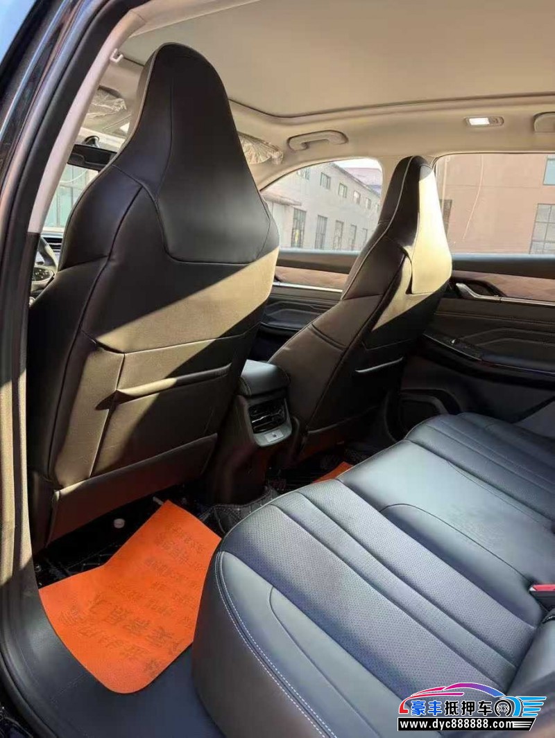 24年东风风神浩瀚轿车抵押车出售