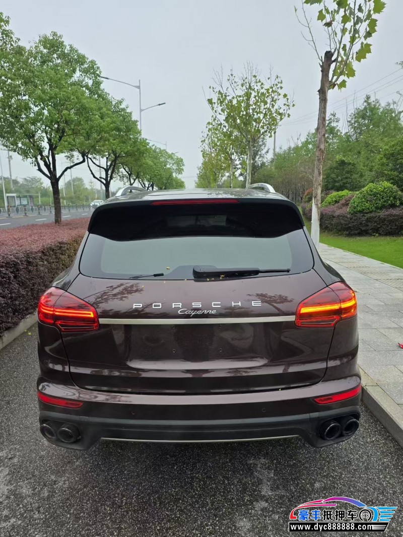 18年保时捷卡宴SUV抵押车出售