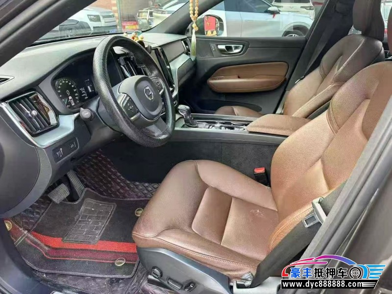 21年沃尔沃XC60轿车抵押车出售