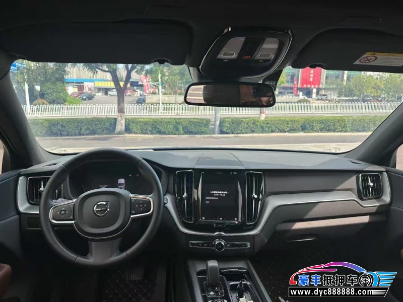 24年沃尔沃XC60轿车抵押车出售