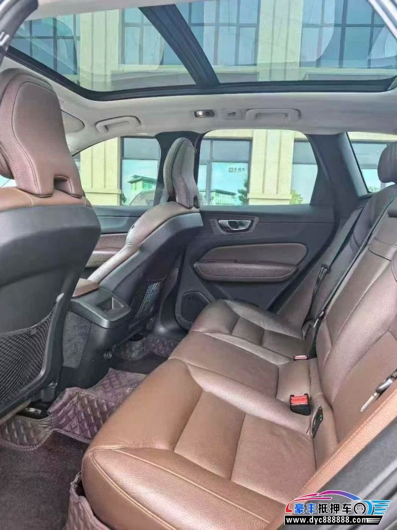19年沃尔沃XC60轿车抵押车出售