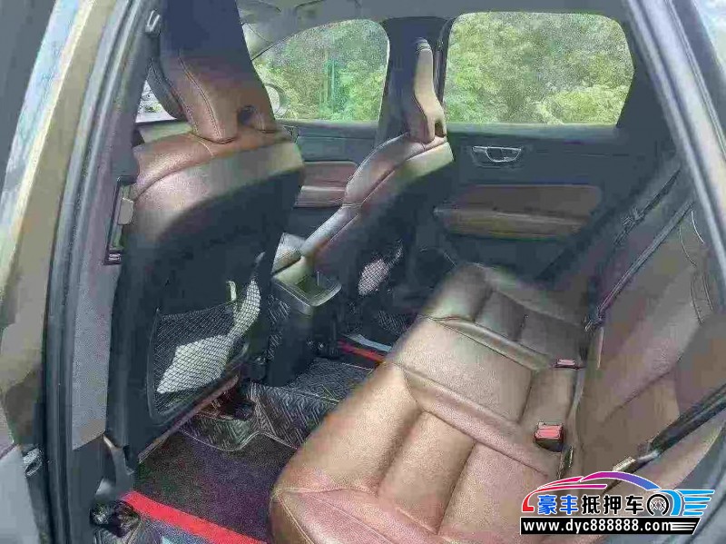 19年沃尔沃XC60轿车抵押车出售