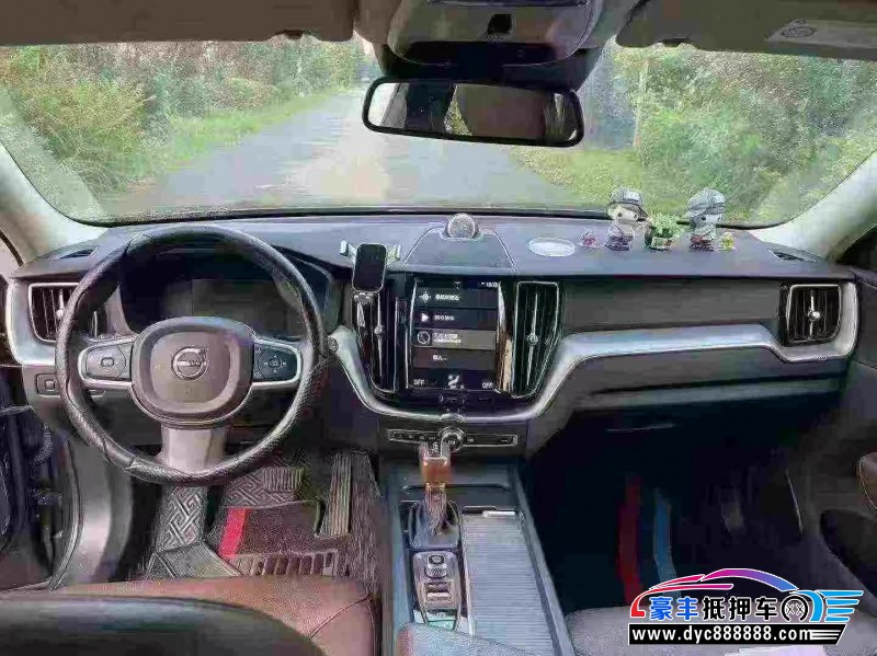 19年沃尔沃XC60轿车抵押车出售