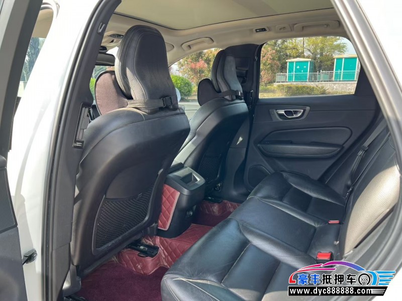 20年沃尔沃XC60轿车抵押车出售