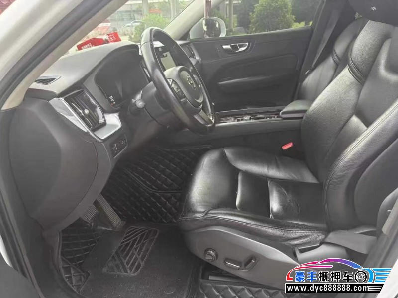 18年沃尔沃XC60轿车抵押车出售