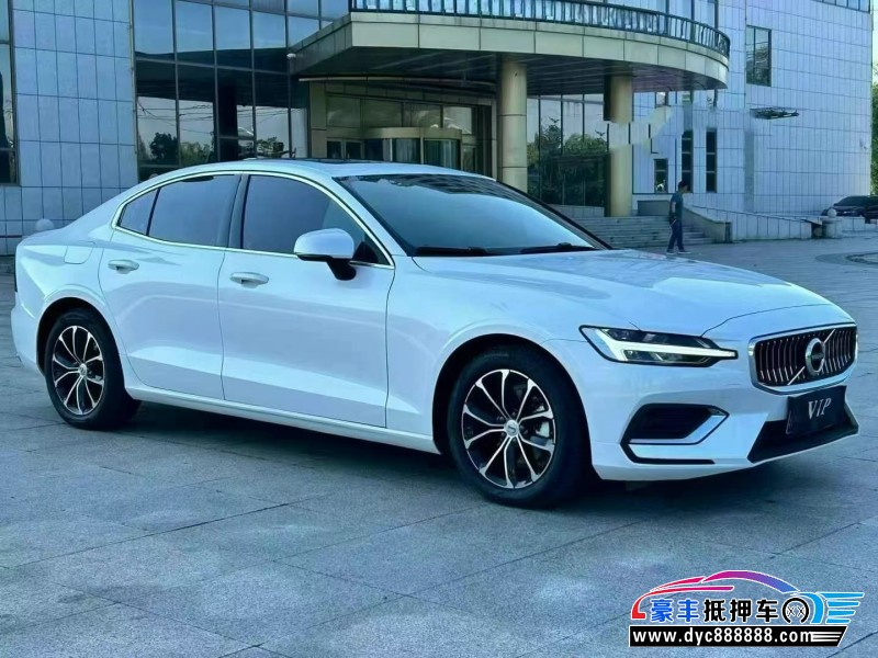 22年沃尔沃S60轿车抵押车出售