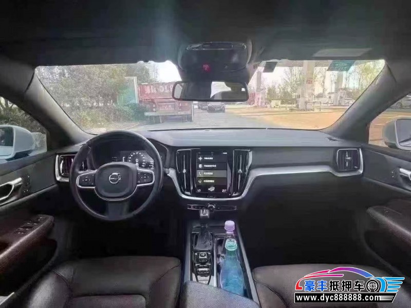 20年沃尔沃S60轿车抵押车出售