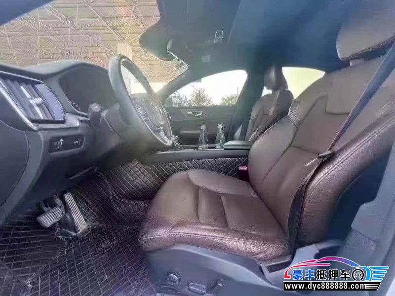 20年沃尔沃S60轿车抵押车出售