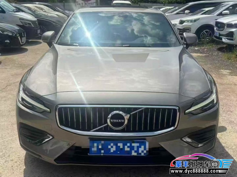 22年沃尔沃S60轿车抵押车出售