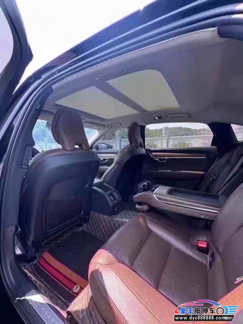 19年沃尔沃S90轿车抵押车出售