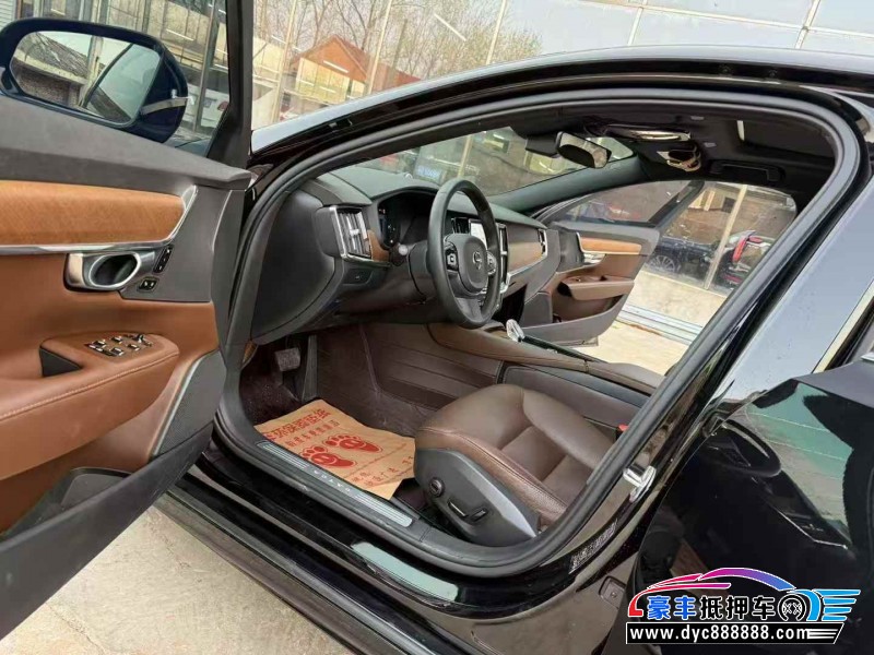 22年沃尔沃S90轿车抵押车出售