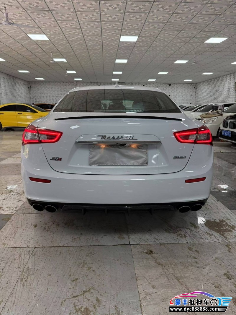 15年玛莎拉蒂Ghibli轿车抵押车出售