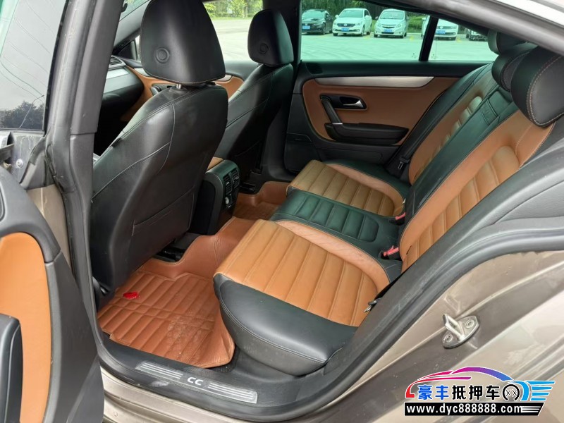 14年大众CC轿车抵押车出售