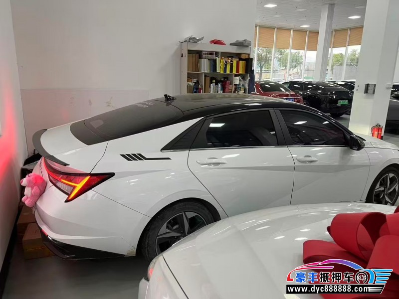 21年现代伊兰特轿车抵押车出售