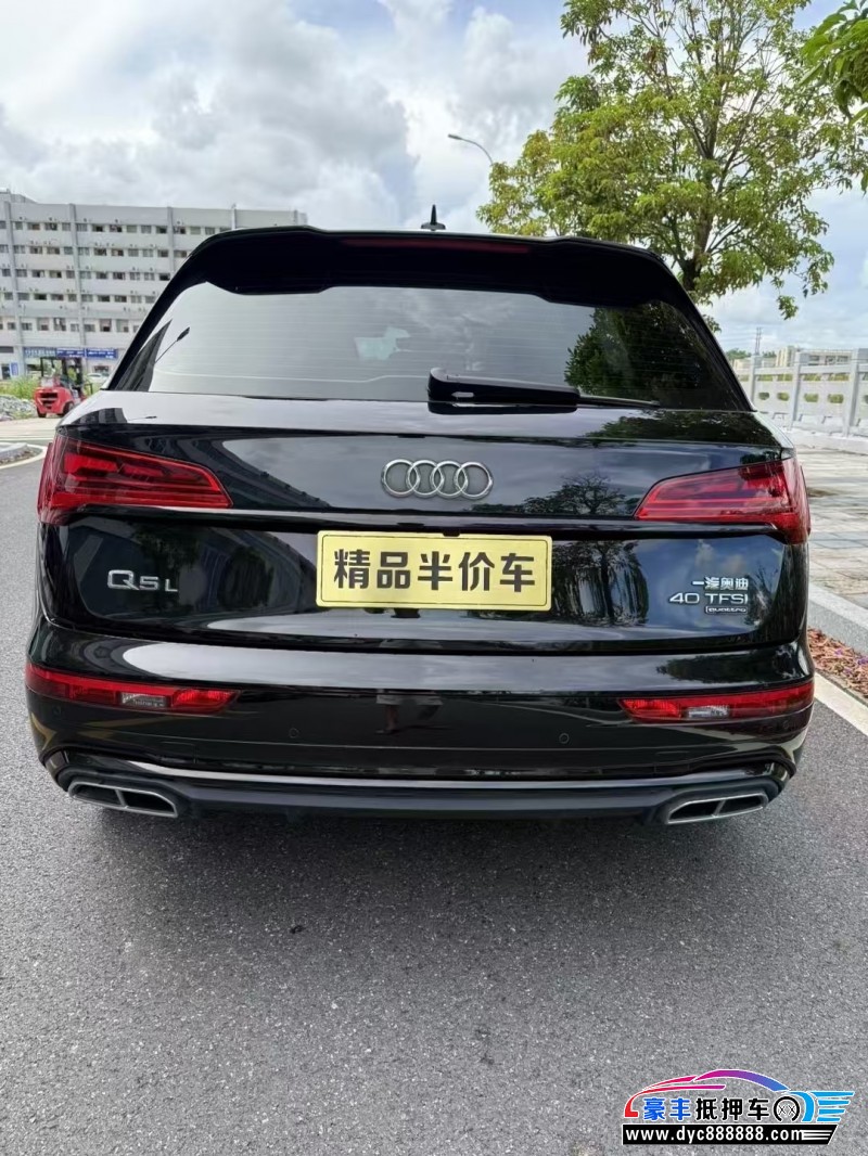 22年奥迪Q5轿车抵押车出售