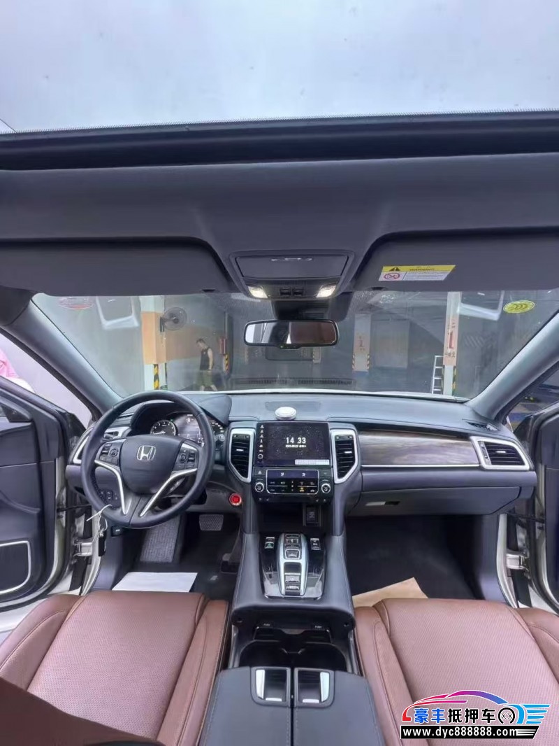 19年本田UR-V轿车抵押车出售