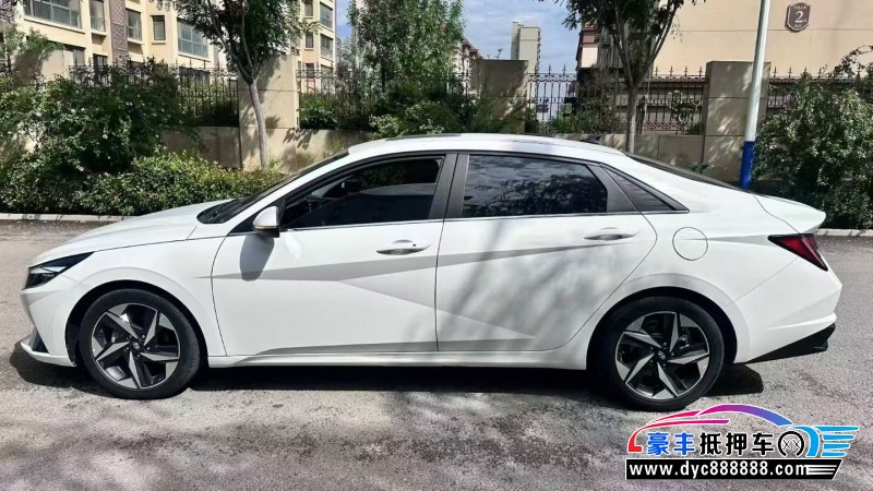 22年现代伊兰特轿车抵押车出售