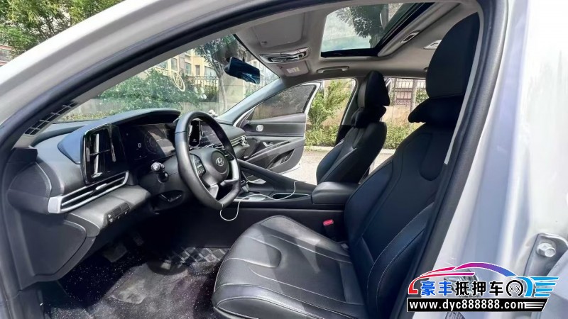 22年现代伊兰特轿车抵押车出售