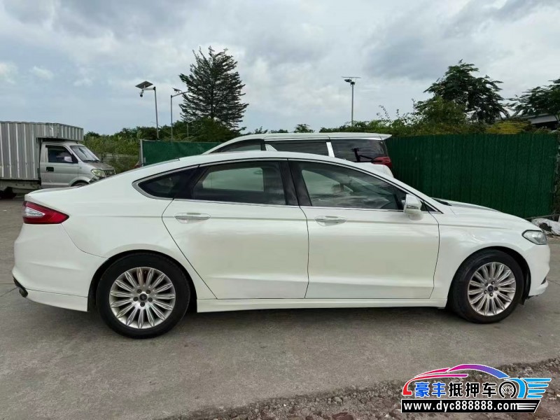 14年福特蒙迪欧轿车抵押车出售