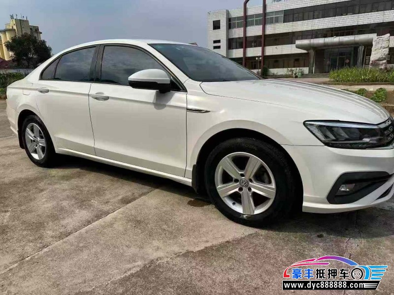 20年大众凌渡轿车抵押车出售