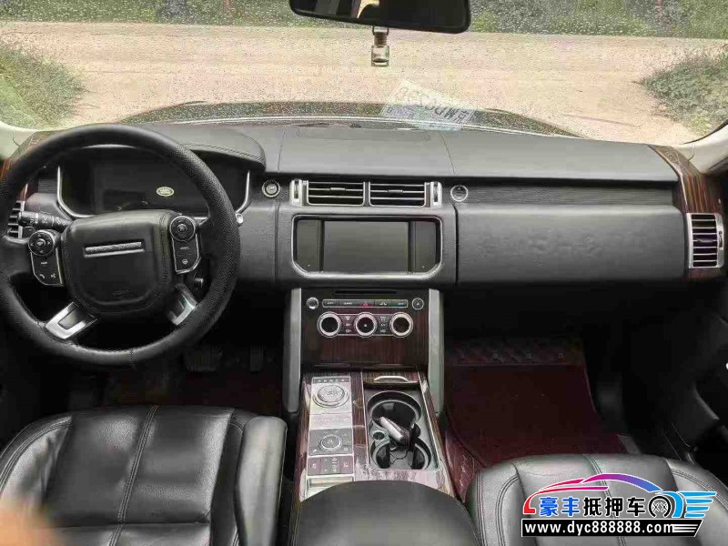 17年路虎揽胜行政轿车抵押车出售