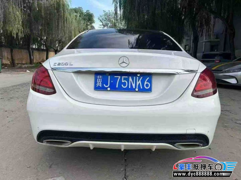 18年奔驰C轿车抵押车出售