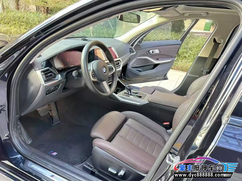 20年宝马3系轿车抵押车出售