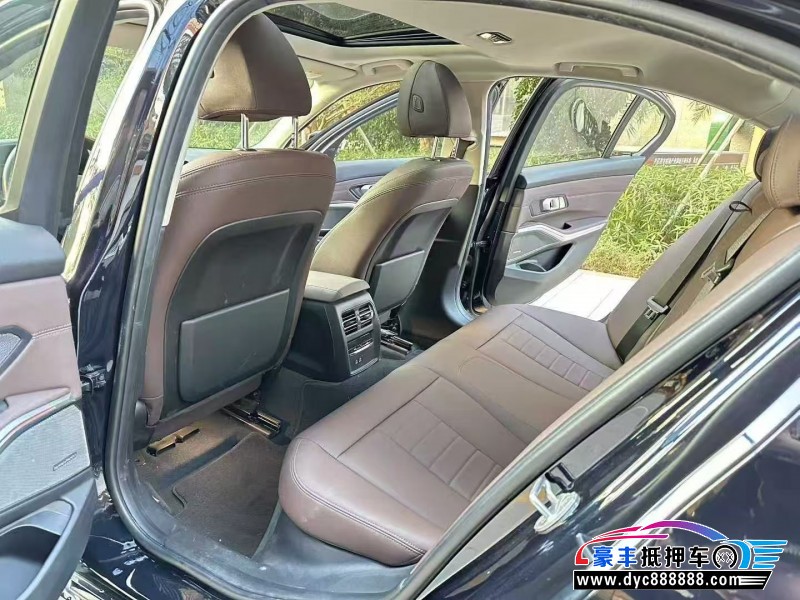 20年宝马3系轿车抵押车出售