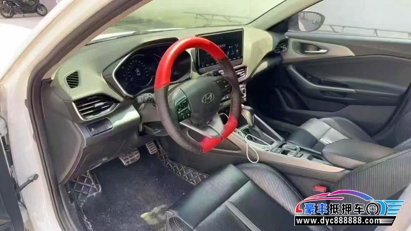 20年现代菲斯塔轿车抵押车出售