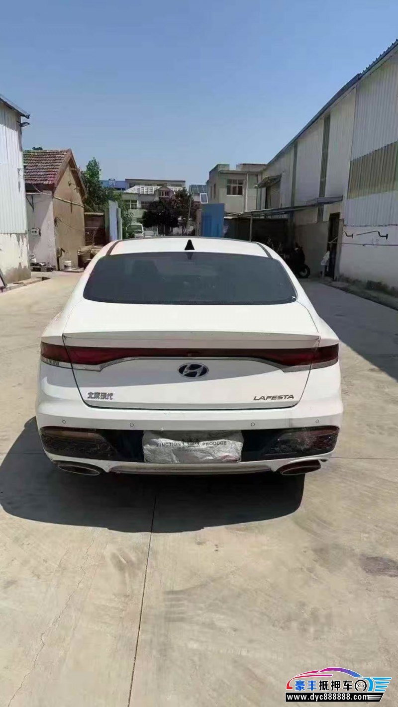 20年现代菲斯塔轿车抵押车出售