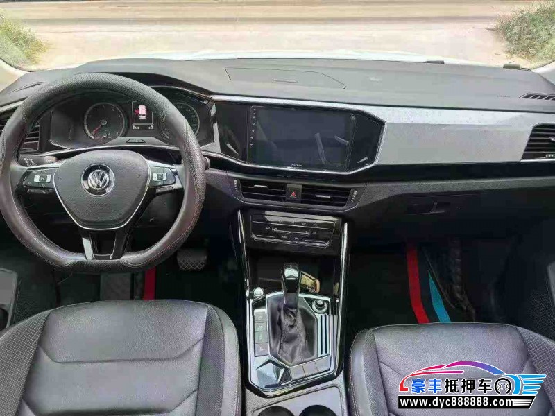 20年大众途威轿车抵押车出售