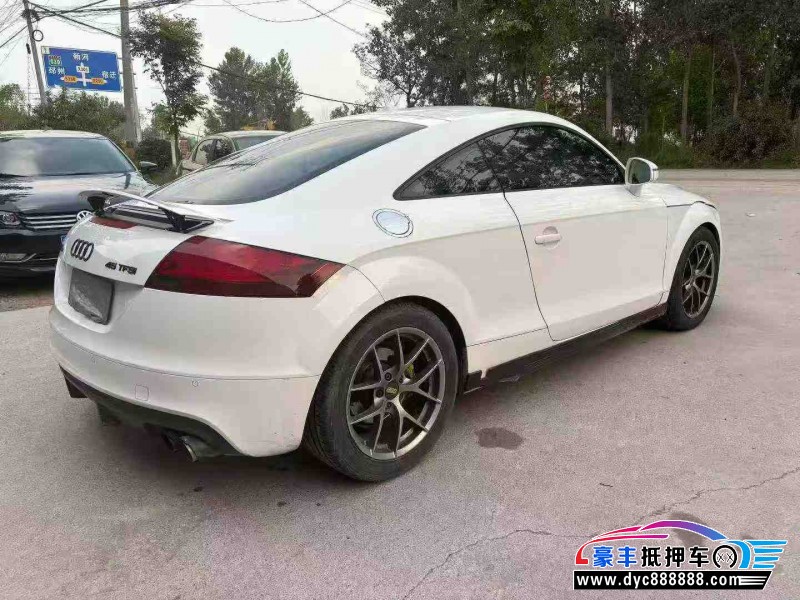 12年奥迪TT轿车抵押车出售