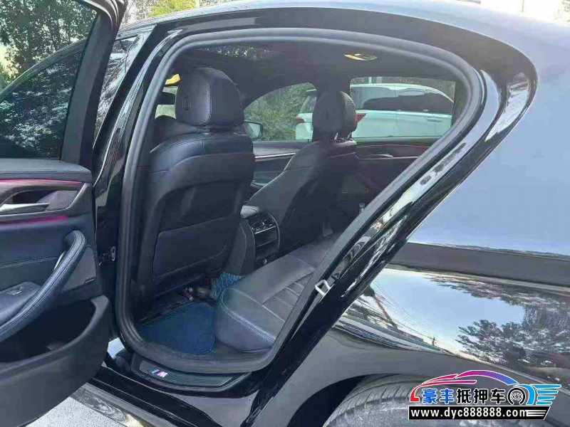 19年宝马5系轿车抵押车出售