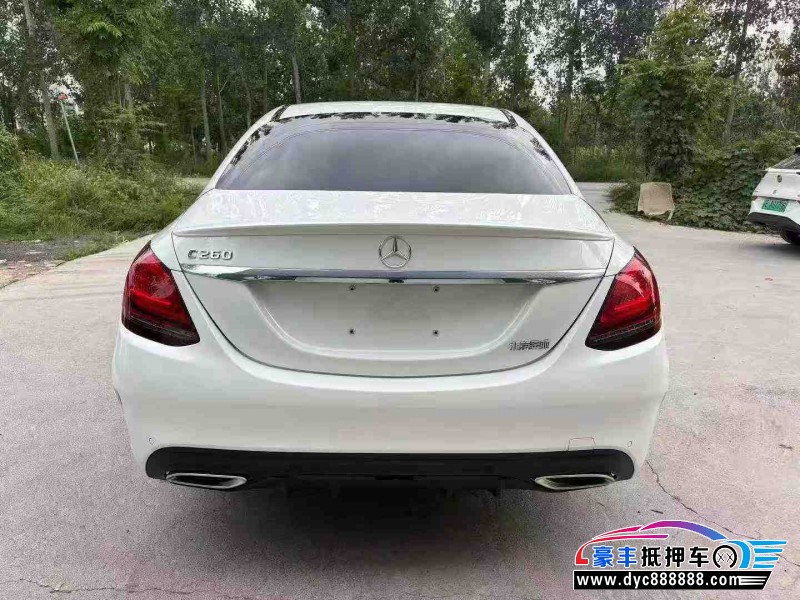 21年奔驰C轿车抵押车出售