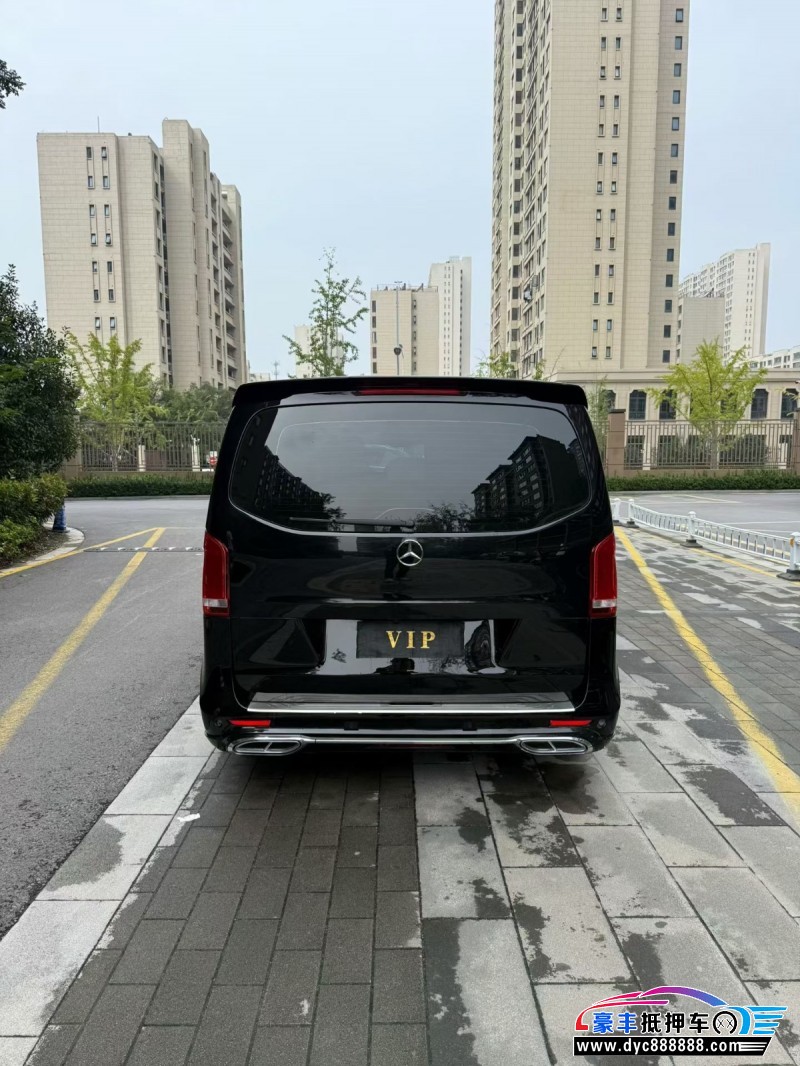 21年奔驰威霆轿车抵押车出售