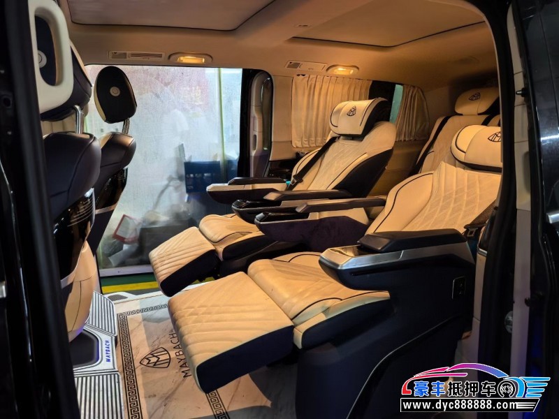 20年奔驰V轿车抵押车出售