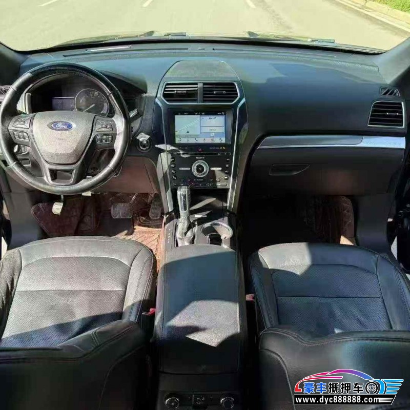 18年福特探险者轿车抵押车出售