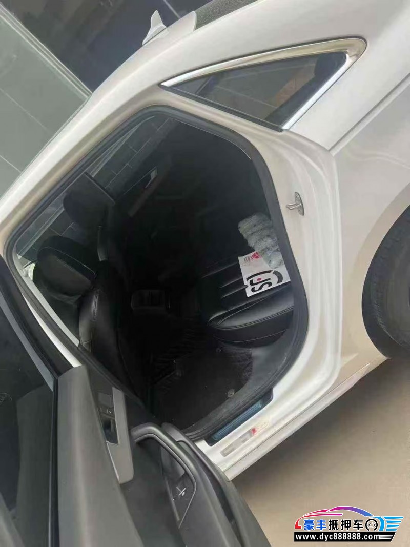 20年奥迪A4L轿车抵押车出售