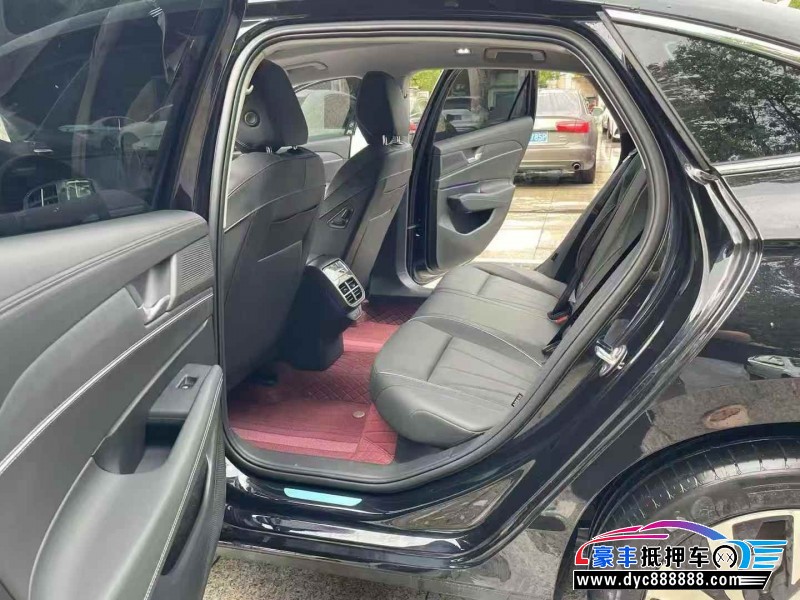 25年大众帕萨特轿车抵押车出售