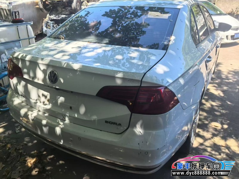 21年大众宝来轿车抵押车出售