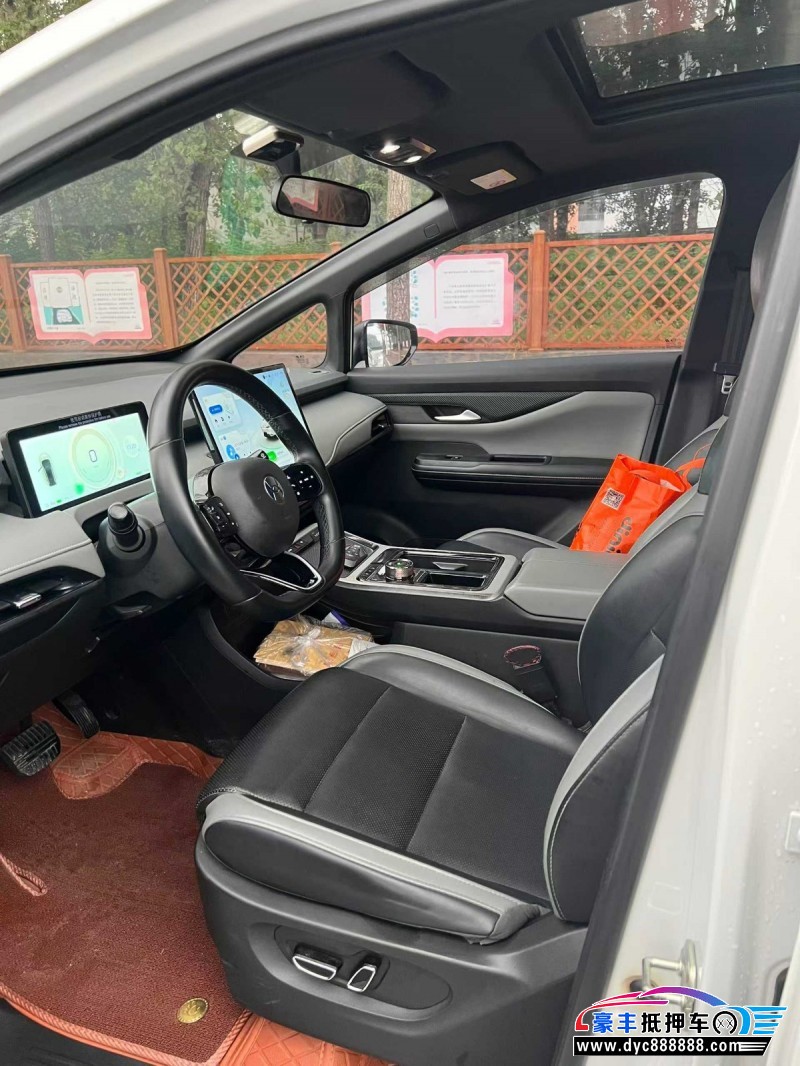 22年合创z03轿车抵押车出售