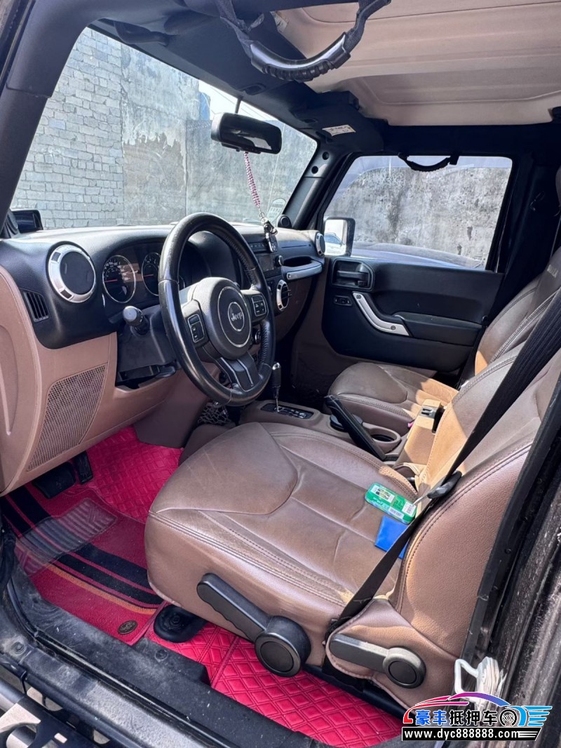 15年Jeep牧马人轿车抵押车出售