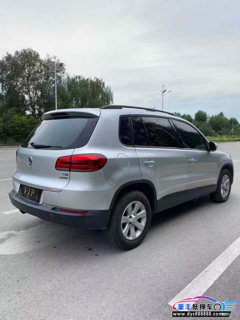 14年大众途观轿车抵押车出售