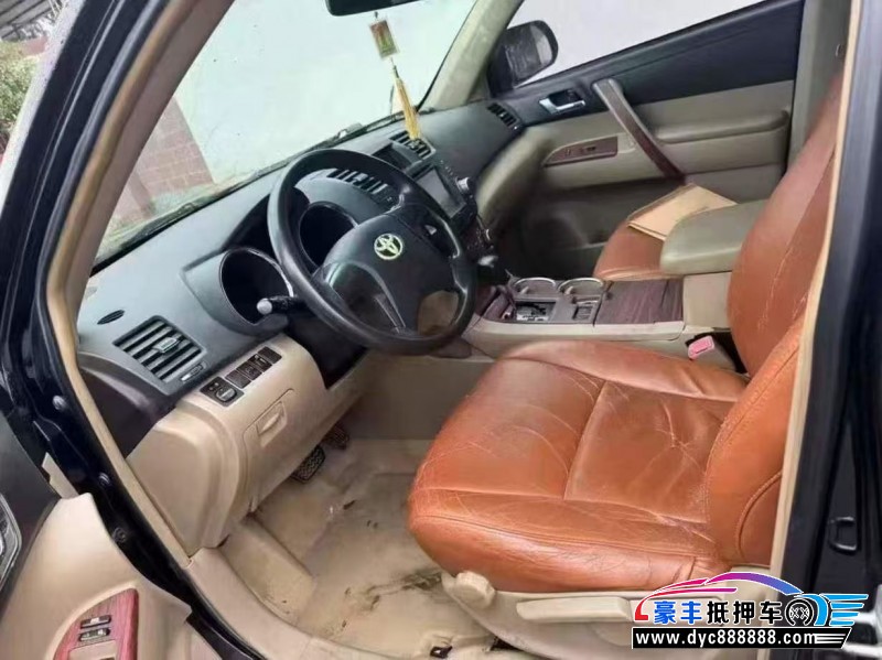 14年丰田汉兰达轿车抵押车出售